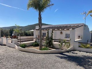 Edificio en venta en Santos de Maimona (Los)