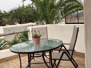 Edificio en venta en Santos de Maimona (Los)