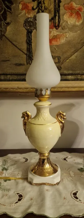 Lampada in ceramicae