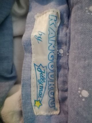 Portabebés ergonómico con capucha