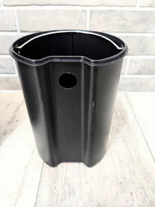 Papelera de oficina con pedal cierre amortiguado