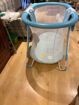 Parque infantil como nuevo