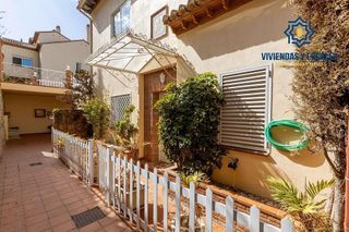 Casa adosada en venta en Bola de Oro - Serrallo en Granada