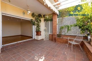 Casa adosada en venta en Bola de Oro - Serrallo en Granada