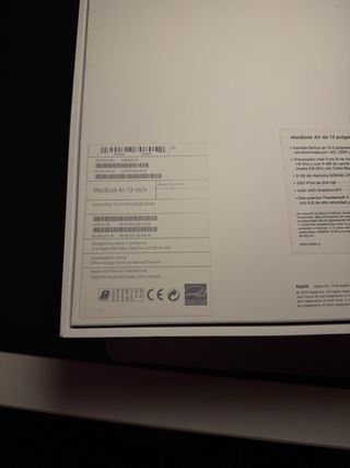 MacBook Air 13' 8GB RAM 256GB