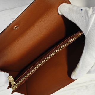 Cartera Louis Vuitton Marrón y Dorada