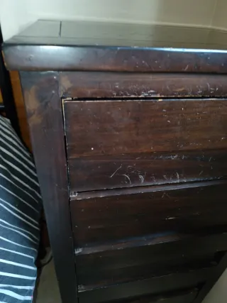 Cajonera de madera oscura 5 cajones