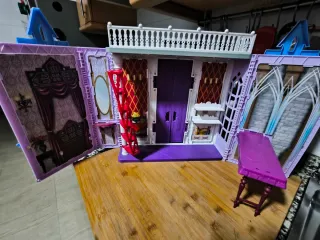 Casa de muñecas Frozen , maletín transportable