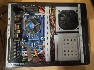 Ordenador  sobremesa  Intel Desktop Board E210882