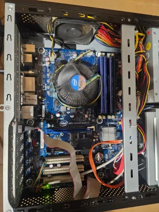 Ordenador  sobremesa  Intel Desktop Board E210882