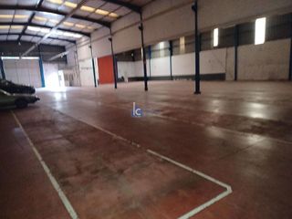 Nave industrial en venta en San Cibrao das Viñas