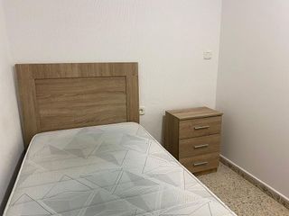 Piso en alquiler en Santa Rosa - Valdeolleros en Córdoba