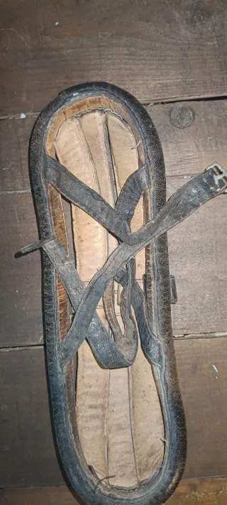 Casco Antiguo Cuero Chichonera ciclismo antiguo