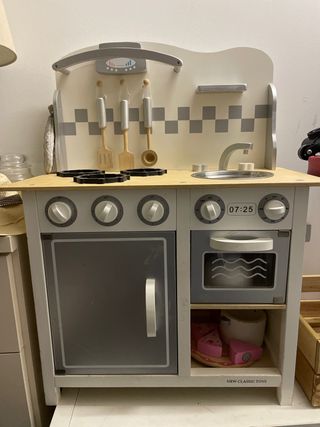Cocina de madera New Classic Toys