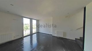 Edificio en venta en Santa Margarida i els Monjos