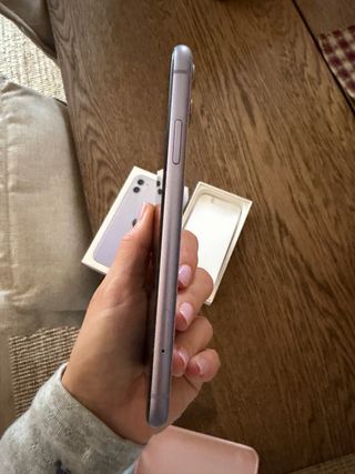 iPhone 11 64GB Malva