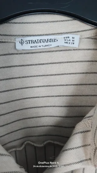 Camisa Stradivarius rayas beige y negro