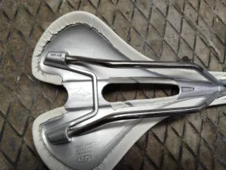 Sillín de Bici Blanco Body Geometry specialized