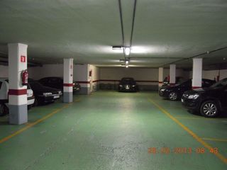 Garaje en venta en Ensanche - Sar en Santiago de Compostela