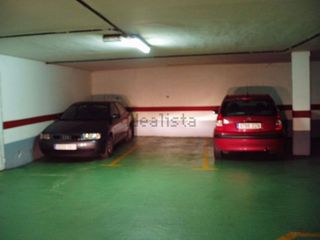 Garaje en venta en Ensanche - Sar en Santiago de Compostela