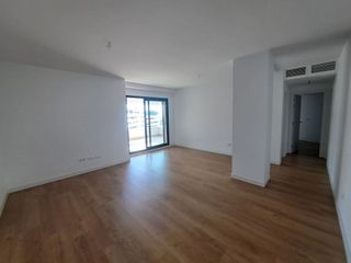 Piso en alquiler en Puerto de la Torre - Atabal en Málaga