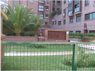 Piso en alquiler en Adelfas en Madrid