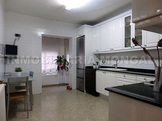 Casa pareada en venta en Marianao en Sant Boi de Llobregat