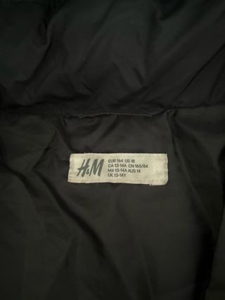 Abrigo H&M Gris/Negro Talla EUR 164. (13-14 años)