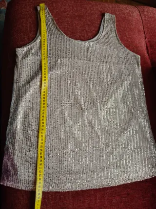 Camiseta dorada lentejuelas