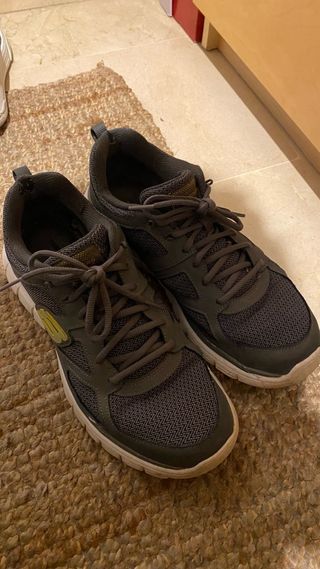 Skechers Memory Foam Gris