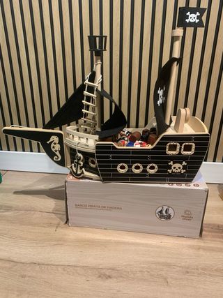 Barco Pirata de Madera Juguete