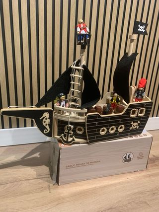 Barco Pirata de Madera Juguete