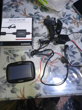 Garmin Zumo GPS + Cable alimentación moto