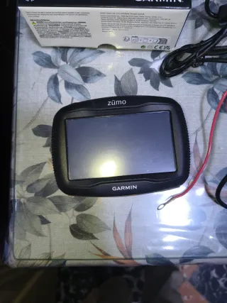Garmin Zumo GPS + Cable alimentación moto