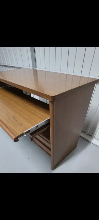 Mesa de escritorio y para ordenador