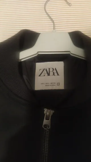 Chaqueta Zara Negra