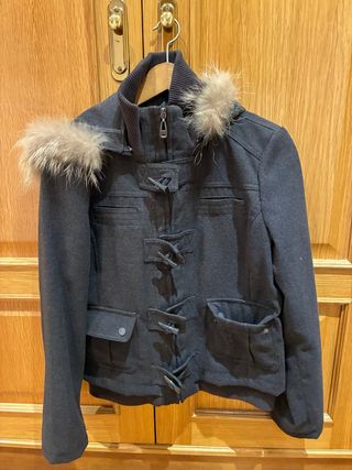 Cazadora bomber gris con pelo