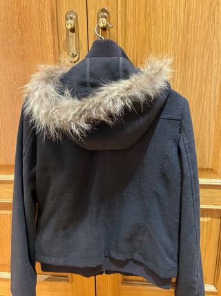 Cazadora bomber gris con pelo