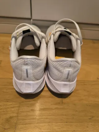 Zapatillas Nike Pegasus 40 Talla 42.5