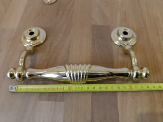 Tiradores puerta entrada  GROEL latón dorado