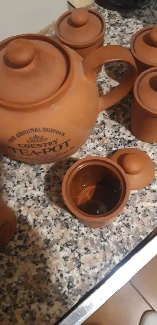 Teiera in terracotta Henry Watson Pottery