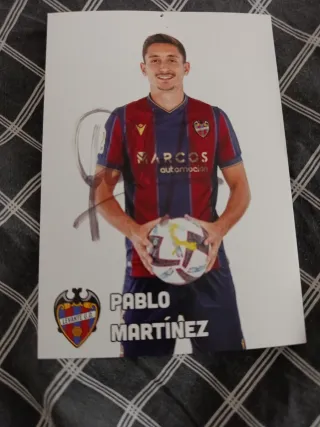 Foto firmada Pablo Martínez Levante UD