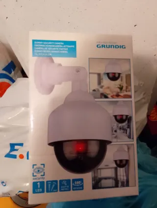 Cámara vigilancia Grundig a pilas