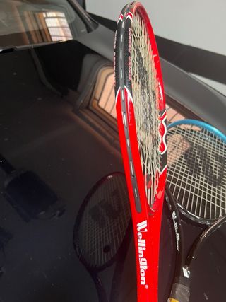Raqueta de tenis W1030RK roja