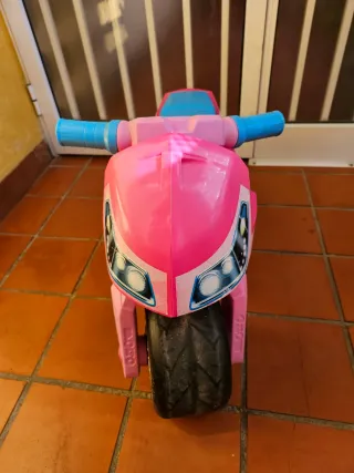 Moto infantil rosa y azul
