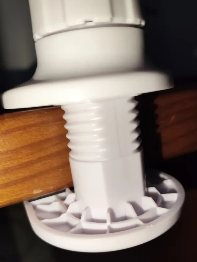 Soporte flexible para móvil con pinza