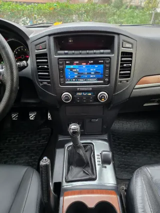 Mitsubishi Montero 2008