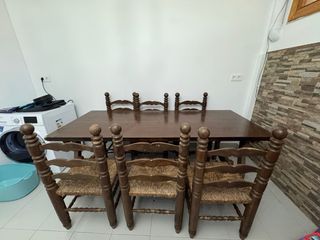 Mesa txoko y 6 sillas para restaurar