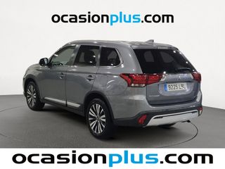 Mitsubishi Outlander 200 MPI Motion 2WD CVT 7 Plazas 110 kW (150 CV)