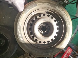 4 Llantas Ford 15 5x108 con neumáticos Hankook nue